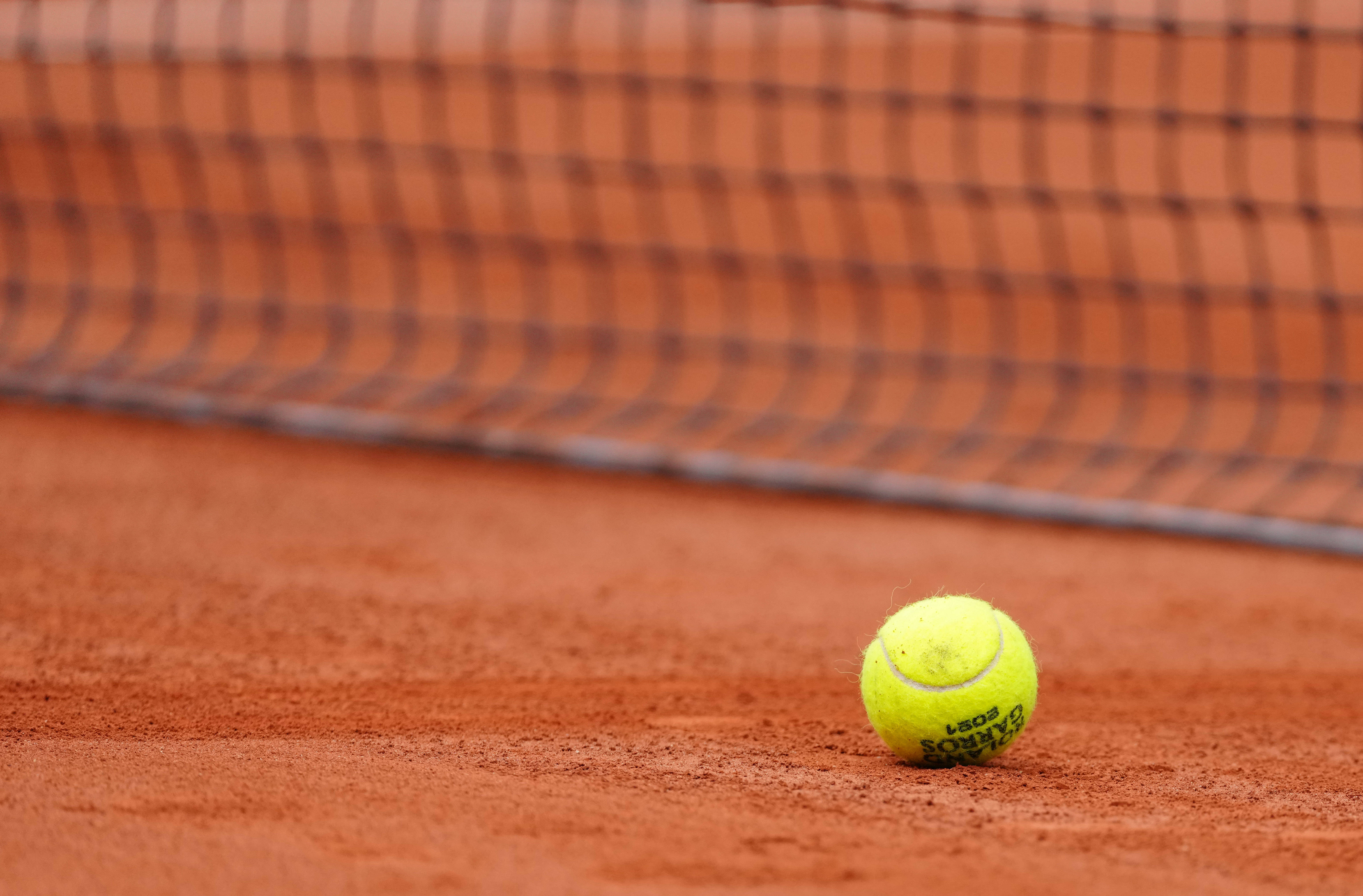 首战堪称警 首战堪称警