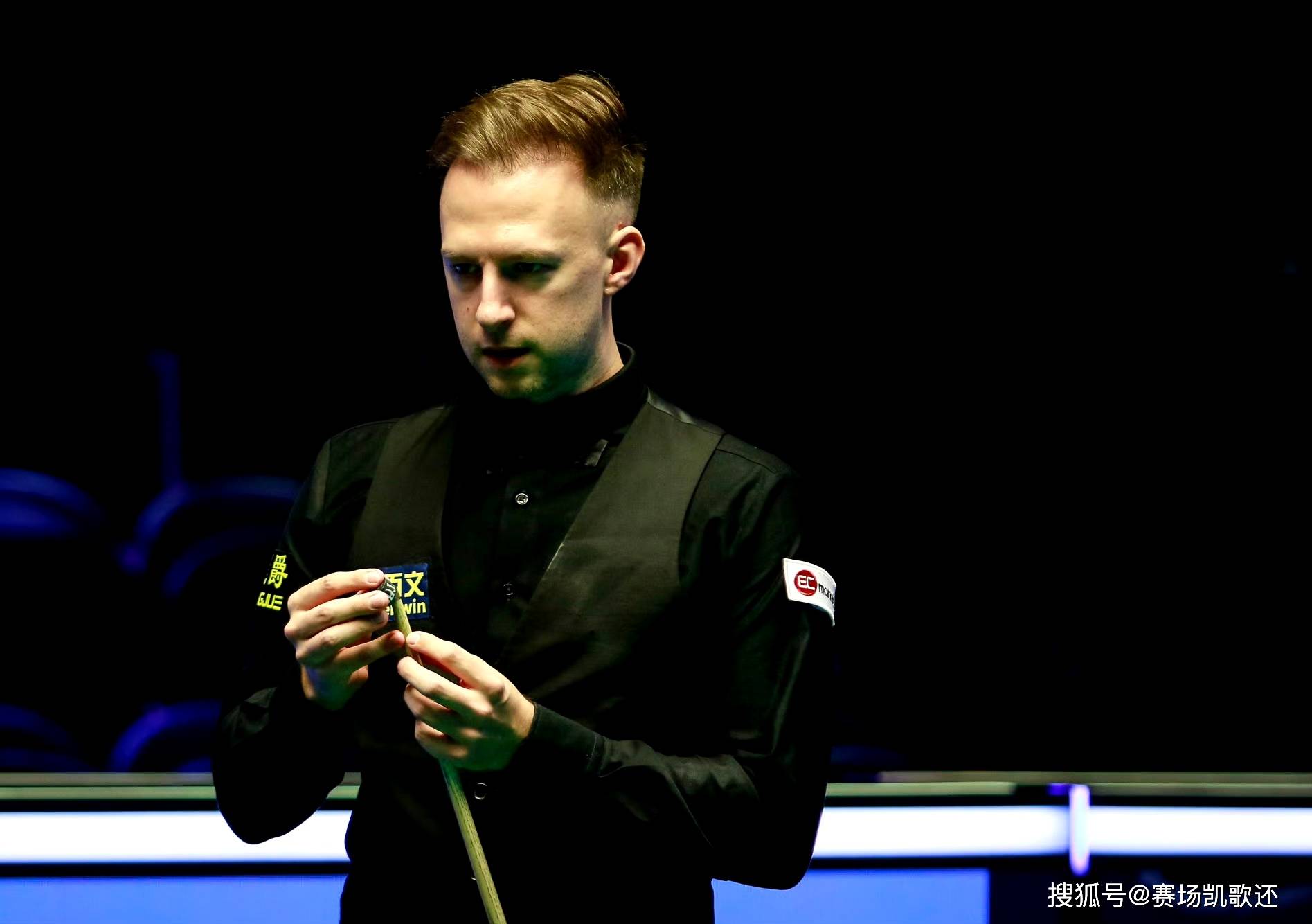 通过快速的 通过快速的