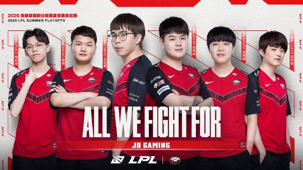 中场前插占 中场前插占